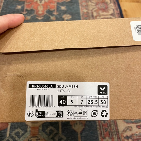 Veja  Rio Branco women’s sz 9 - Picture 3 of 13